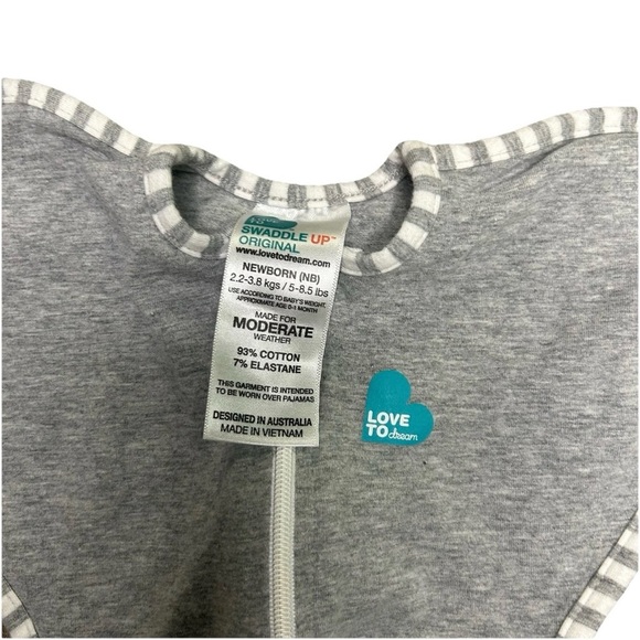 Love To Dream Swaddle Grey 2 Way Zipper Size Newborn - Picture 2 of 2